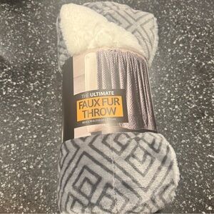 The Ultimate Throw Faux Fur Reversing To Plush 60” X 70” Gray/White